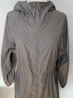 Uniqlo Light Blocktech Coat |Grey | Water-Resistant & Windproof